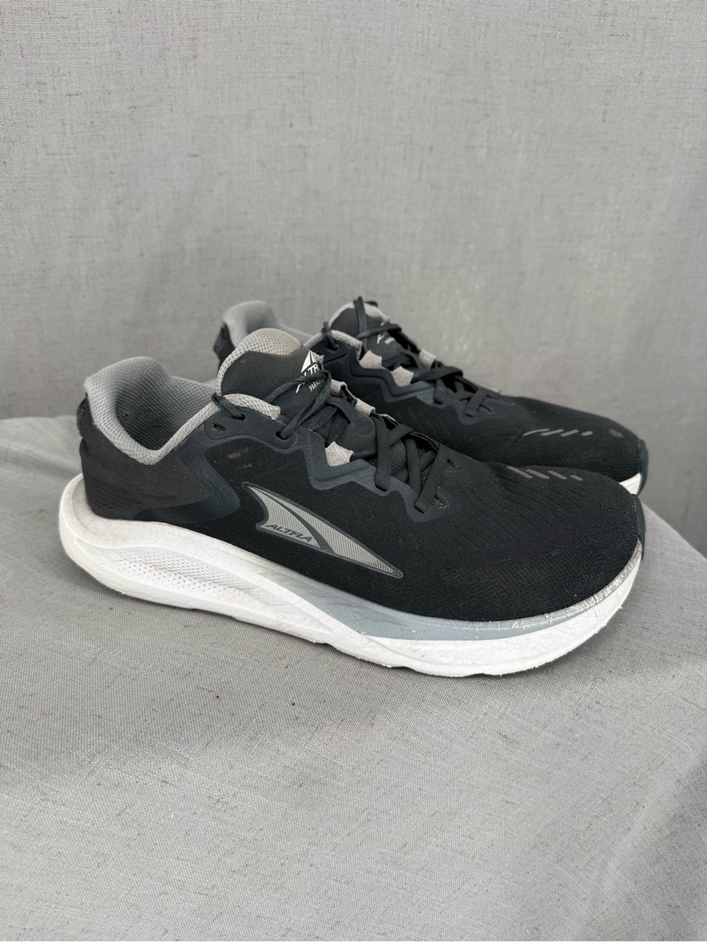 Altra Men's Paradigm 8 Running Shoes, Black/White, Sz 9.5